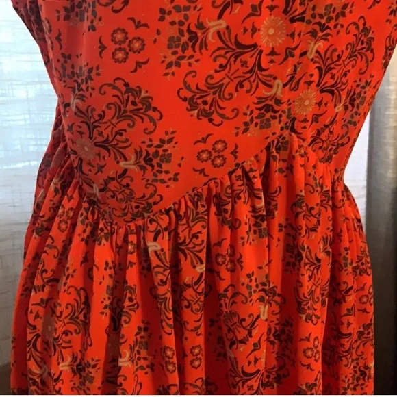 Torrid gorgeous red lined dress - Picture 4 of 8